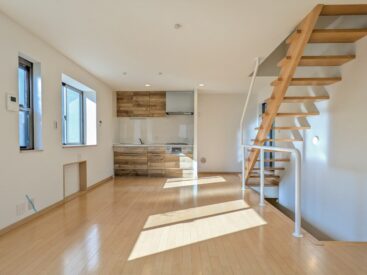 借景も気持ちよく、さらに床暖房付きであたたかい。