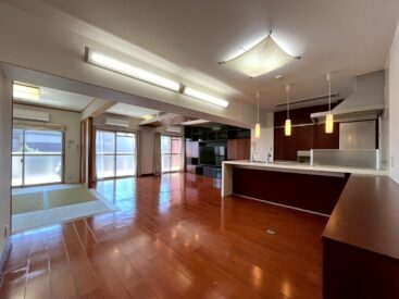 25帖の広々LDK。