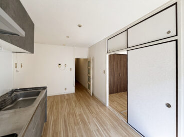 ダイニングと寝室は横並びに。