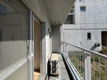 1階ですが温かい日差しが入るバルコニー。